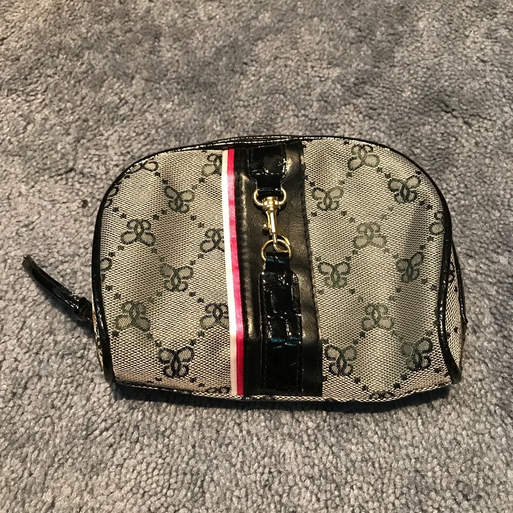 Makeup bag